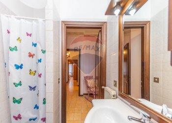 Bagno - Semi-detached house Via Silvio Pellico
 
94, Marino - photo 64