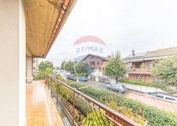 Balcone - Semi-detached house Via Silvio Pellico
 
94, Marino - photo 79