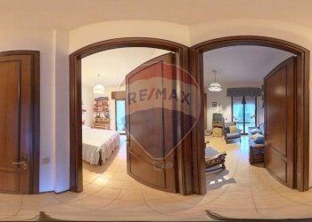 Hall / corridoio - Semi-detached house Via Silvio Pellico
 
94, Marino - photo 113
