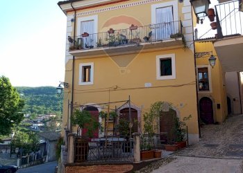 Edificio all\'aperto - Appartamento Fontechiari - foto 1