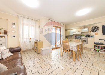 Sala da pranzo - Trilocale Via Amatore Sciesa, Marino - foto 7