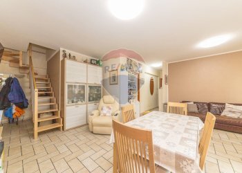 Sala da pranzo - Trilocale Via Amatore Sciesa, Marino - foto 4