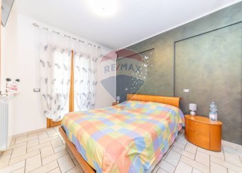 Camera / camera da letto - Trilocale Via Amatore Sciesa, Marino - foto 14