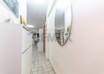 Hall / corridoio - Trilocale Via Amatore Sciesa, Marino - foto 12