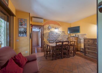 Sala da pranzo - Apartment Via dei Tani
 
35, Roma - photo 16