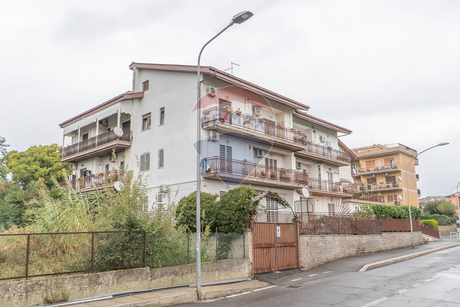 Edificio all\'aperto - Bilocale Via Martiri Di Belfiore
 
84, Marino - foto 1