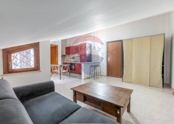 Soggiorno - Bilocale Via Martiri Di Belfiore
 
84, Marino - foto 7