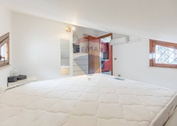 Camera / camera da letto - Bilocale Via Martiri Di Belfiore
 
84, Marino - foto 13