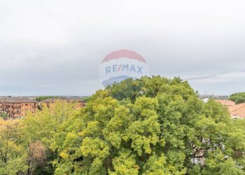 Vista delle montagne - Bilocale Via Martiri Di Belfiore
 
84, Marino - foto 16