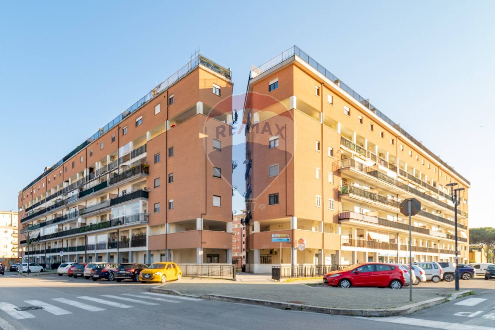 Edificio all\'aperto - Bilocale Via Augusto
 
42, Aprilia - foto 1