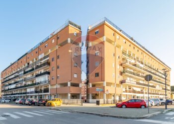 Edificio all\'aperto - Two-room apartment Via Augusto
 
42, Aprilia - photo 1