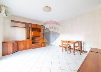 Sala da pranzo - Two-room apartment Via Augusto
 
42, Aprilia - photo 6