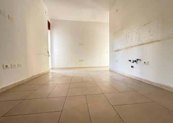 Foto 13 - Four-room apartment via Don Gangi
 
19, Caserta - photo 13