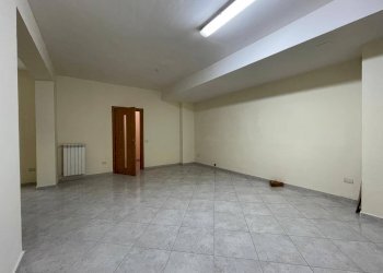 Foto 2 - Magazzino Via P.Musone
 
2, Casapulla - foto 2