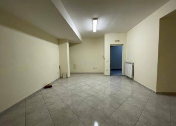 Foto 5 - Magazzino Via P.Musone
 
2, Casapulla - foto 5