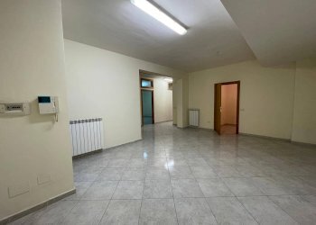 Foto 6 - Magazzino Via P.Musone
 
2, Casapulla - foto 6