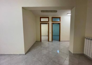 Foto 7 - Magazzino Via P.Musone
 
2, Casapulla - foto 7