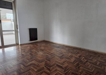Camera da letto - Casa indipendente via VALTELLINA, 55, Cinisello Balsamo - foto 17