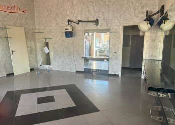 Interno non residenziale - Negozio via PUCCINI, 60, Sesto San Giovanni - foto 5