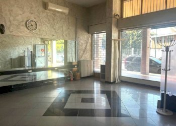 Interno non residenziale - Negozio via PUCCINI, 60, Sesto San Giovanni - foto 8