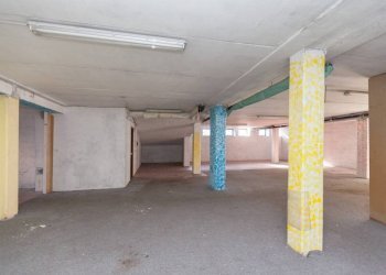Interno non residenziale - Negozio via Gubbio, 103/a, Torino - foto 21