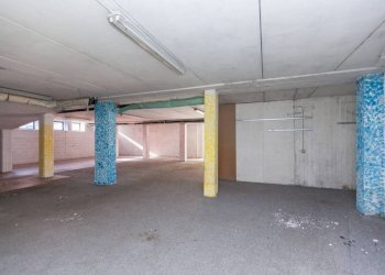 Magazzino - Negozio via Gubbio, 103/a, Torino - foto 5