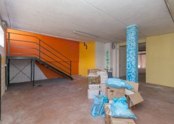 Magazzino - Negozio via Gubbio, 103/a, Torino - foto 9