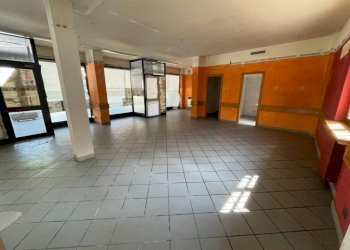 Interno non residenziale - Shop via Davide Spada, 69, Moiola - photo 2