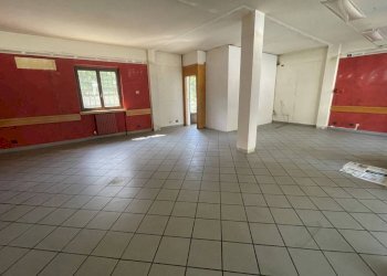 Interno non residenziale - Shop via Davide Spada, 69, Moiola - photo 6