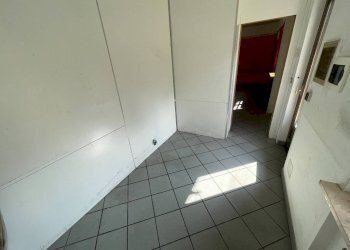 Stanza non arredata - Shop via Davide Spada, 69, Moiola - photo 12