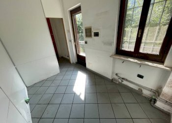 Stanza non arredata - Shop via Davide Spada, 69, Moiola - photo 13