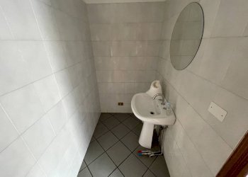 Bagno - Shop via Davide Spada, 69, Moiola - photo 17