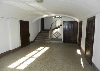 Interno palazzo - Magazzino via Luciano Eula, 11, Morozzo - foto 2