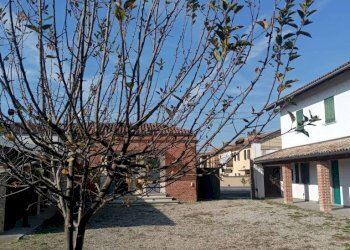 Cortile interno - Rustico strada Casale, Moncalvo - foto 27