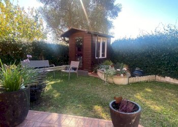 Giardino - Trilocale via Sant'Elena, Fara in Sabina - foto 2