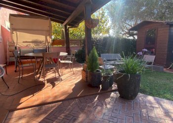 Giardino - Trilocale via Sant'Elena, Fara in Sabina - foto 3