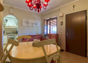 Salone - Trilocale via Sant'Elena, Fara in Sabina - foto 6