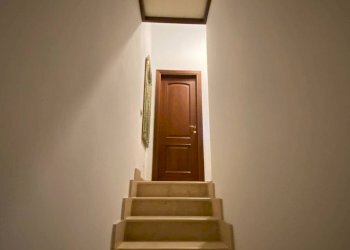 Scala - Trilocale via Sant'Elena, Fara in Sabina - foto 10