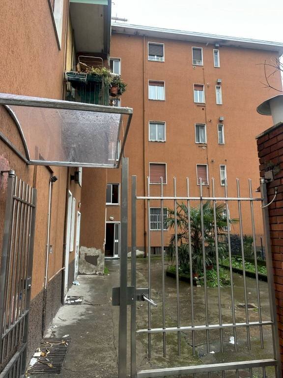 Balcone - Bilocale via Cividale, 3, Baranzate - foto 1