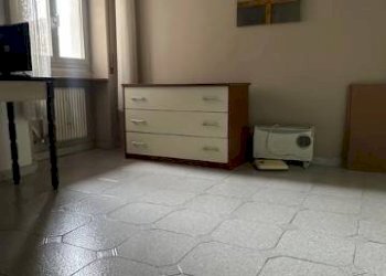Camera da letto - Bilocale via Cividale, 3, Baranzate - foto 24