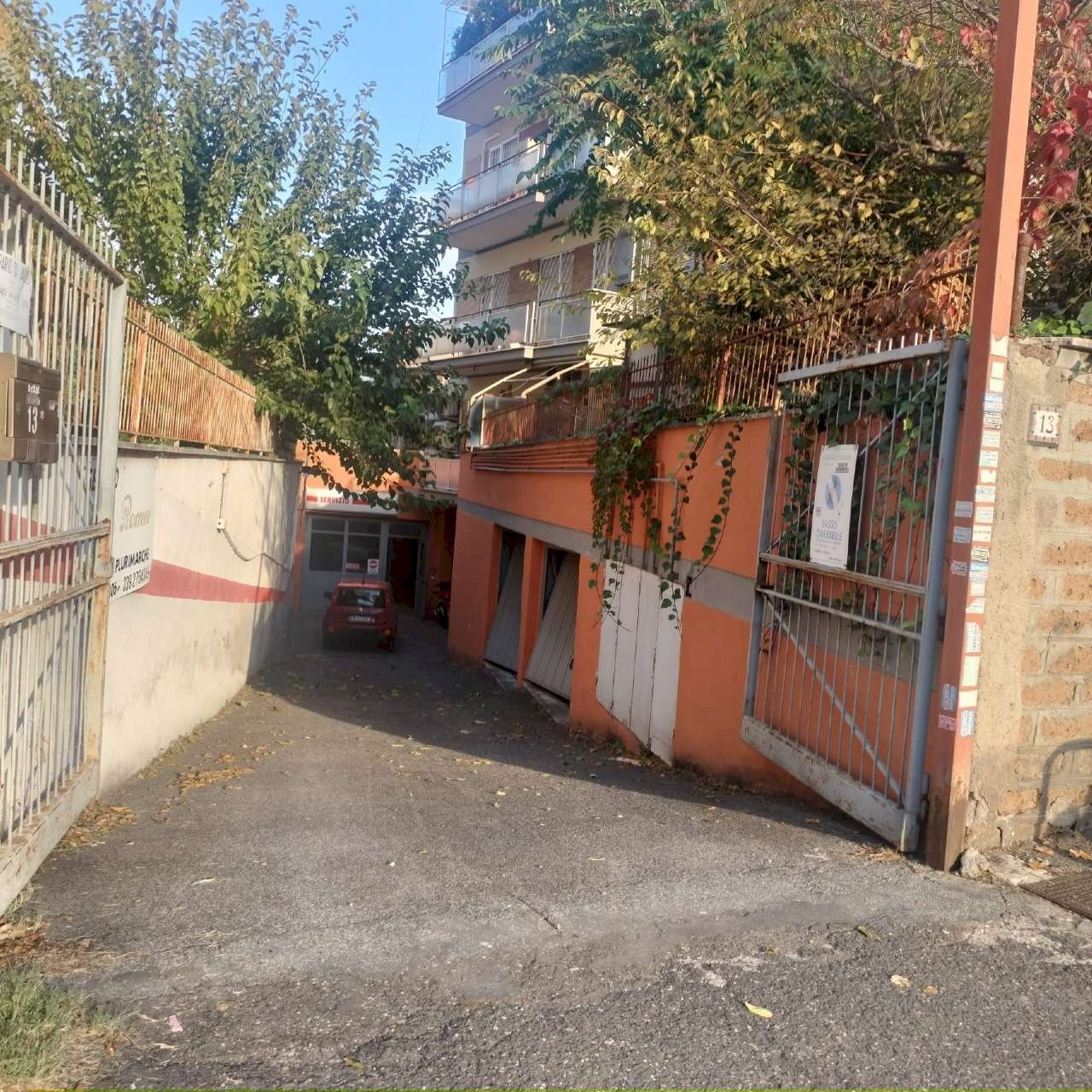 Entrata 2. - Laboratorio via Camillo Serafini, Roma (zona La Pisana) - foto 2