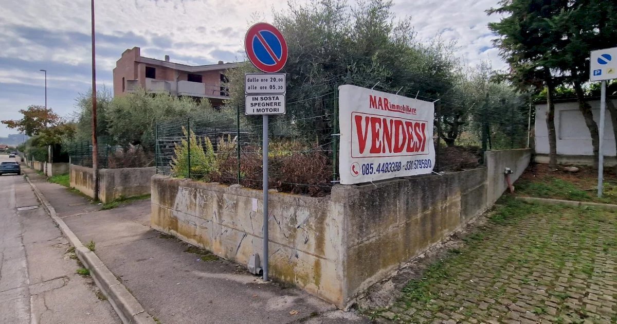 Building land Via Roberto Nasuti, Città Sant'Angelo - photo 3