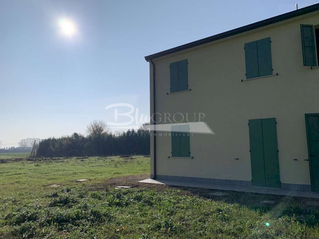 Four-room apartment Cavezzo - photo 3
