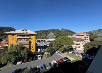 Trilocale Via emilio ritrovato, Chiavari - foto 9