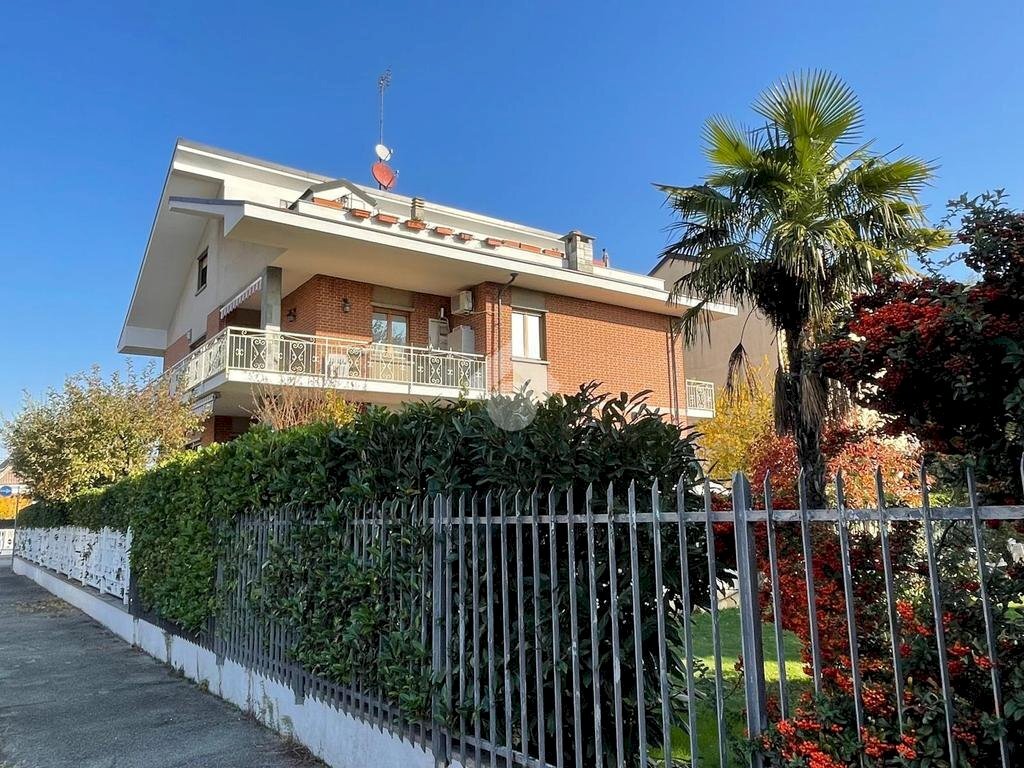 Four-room apartment Via mascagni, Rivalta di Torino - photo 2