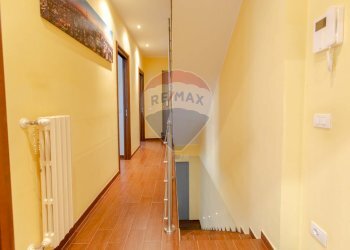 Hall / corridoio - Independent house Via Carlo Sessa
 
2, Modugno - photo 22