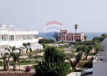 Edificio all\'aperto - Trilocale Via Alfredo Giovine
73, Bari - foto 2