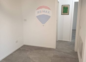 Stanza vuota - Trilocale Via Alfredo Giovine
73, Bari - foto 9