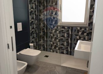 Bagno - Trilocale Via Alfredo Giovine
73, Bari - foto 20