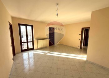 Stanza vuota - Trilocale Via Monte Cengio
 
7, Varese - foto 1